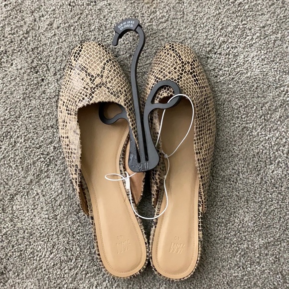 H&M Shoes - NEVER WORN SNAKE PRINT FLATS